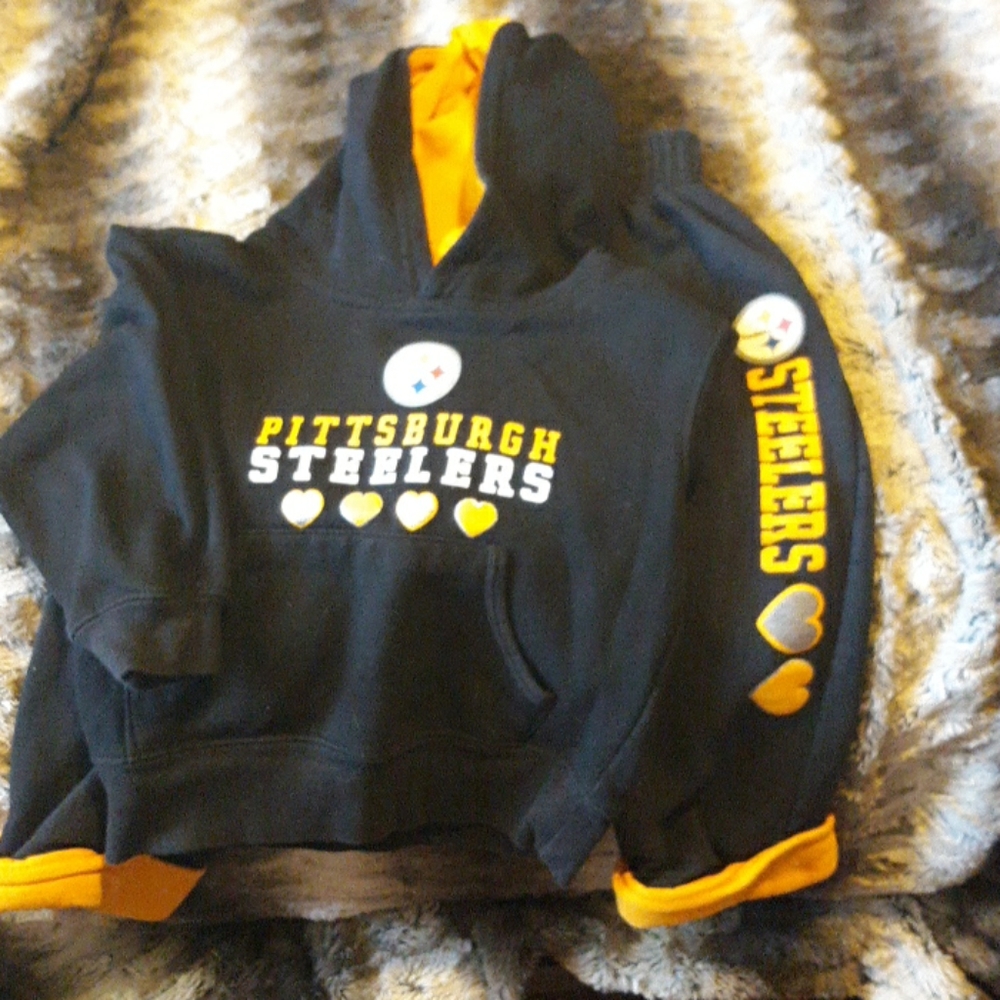 STEELERS sweatshirts with matching pants.